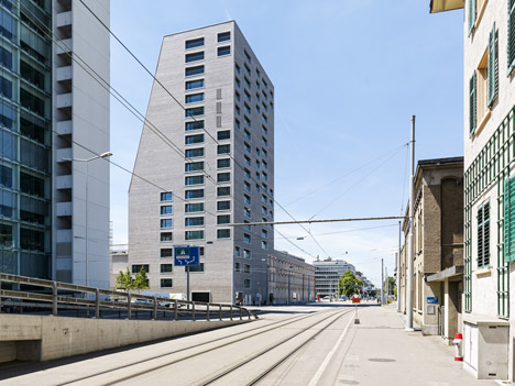 Escher-Terraces-High-Rise-Apartments-by-E2A-photo-Georg-Aerni_dezeen_468_1