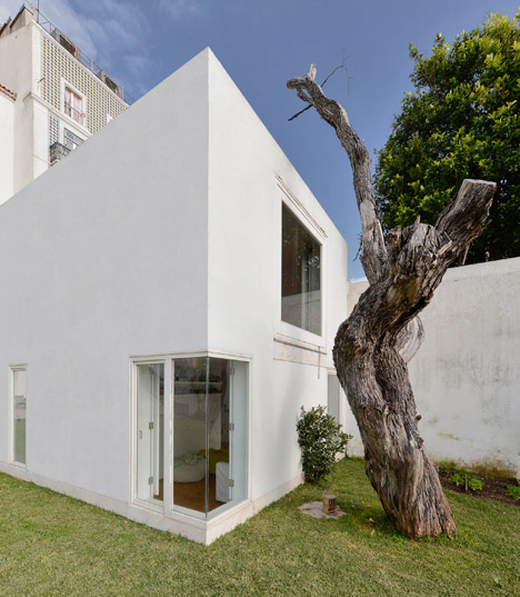 House in S Mamede by Aires Mateus