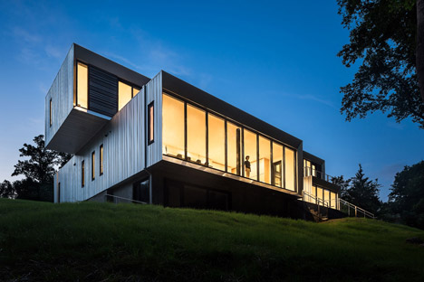 Bridge House by Höweler + Yoon Architecture