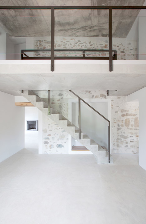 Maison à Douvaine by Frei Rezakhanlou Architects