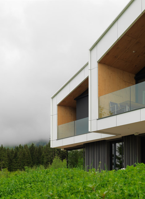 Mountain View House by SoNo Arhitekti