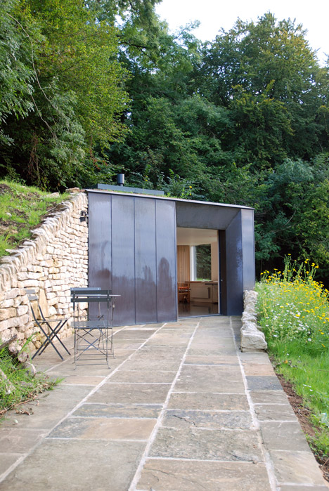 Myrtle Cottage Garden Studio by Stonewood Design