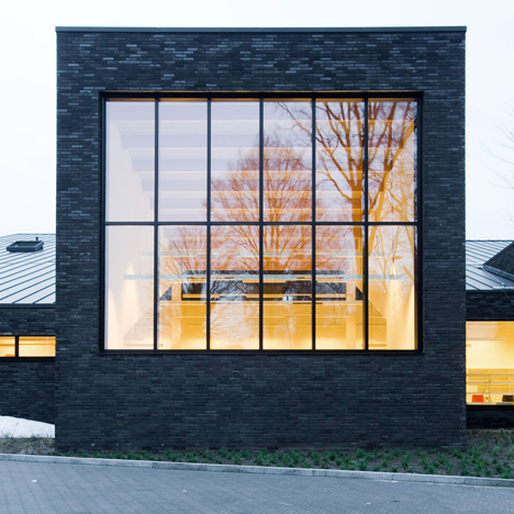 Public-Library-in-Zoersel-by-OMGEVING_dezeen_sq