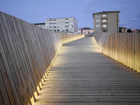 La Sallaz Footbridge by 2b architectes