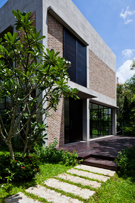 Thao Dien House by MM+