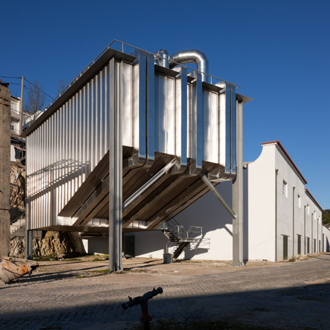 Souto de Moura and Correia reference industrial dust collectors with auditorium in Portalegre