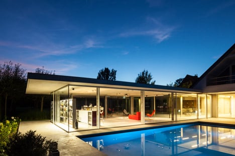 Poolhouse by Lieven Dejaeghere