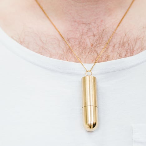 Emergency Tampon necklace by Katarina Hornwall