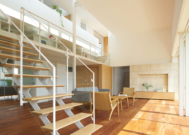 Japanese House By Mamm Design Features Long Narrow Mezzanine