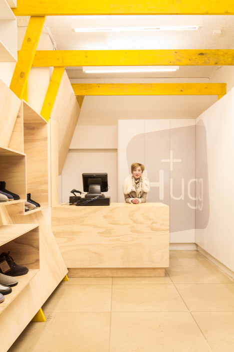 Hugg store by Tandem Studio