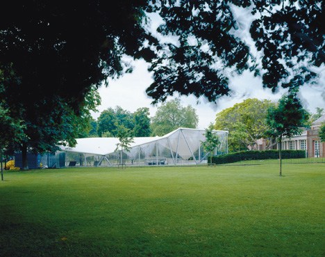 Serpentine Gallery Pavilion 2000 by Zaha Hadid