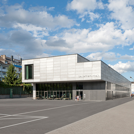 GMP Architekten's ballet facility features materials that reference its industrial setting