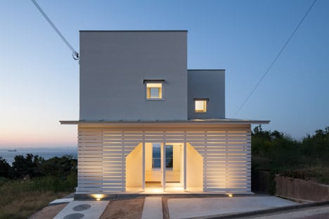 House on Awaji Island by IZUE Architects