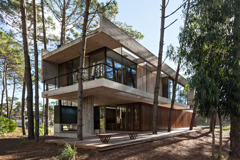 Marino House by ATV Arquitectos