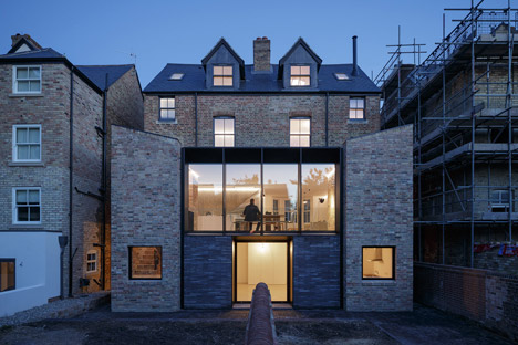 Semi-detached house in Oxford by Delvendahl Martin Architects
