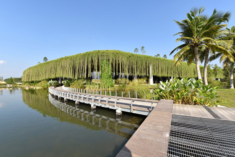 The Arc at Bandar Rimbayu by Garis Architects