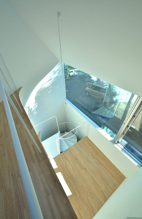 Townhouse in Takaban by Niji Architects