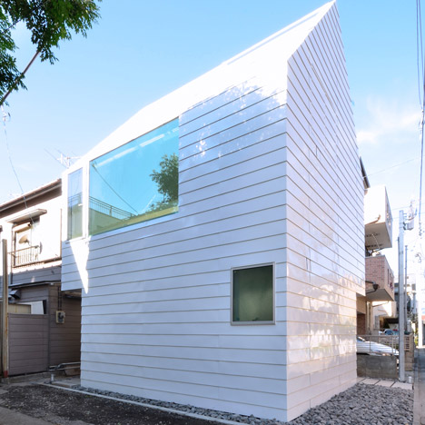 Townhouse in Takaban by Niji Architects