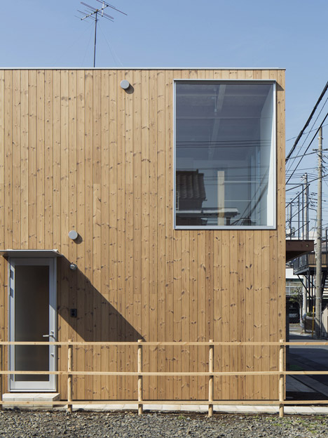 Wooden Box House by Hisako Yamamura suzuki architects