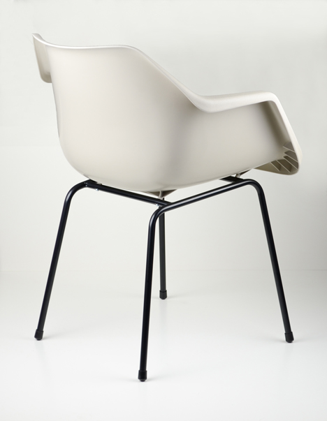 Robin Day polypropylene chair