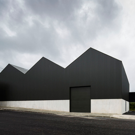Warehouse in Portugal by João Mendes Ribeiro used to exhibit Andy Warhol artwork