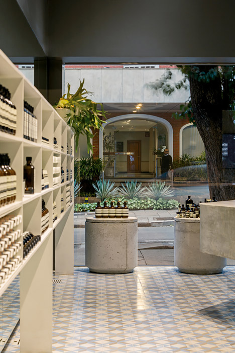 Aesop Store by Paulo Mendes da Rocha and Metro Associated Architects