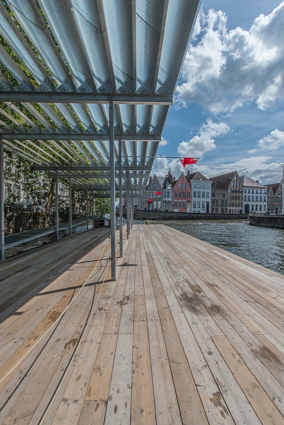 Canal Swimmer's Club by Atelier Bow-Wow + Architectuuratelier Dertien 12 for Belgian Triennial