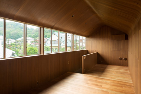 House for Oiso by DGT Architects