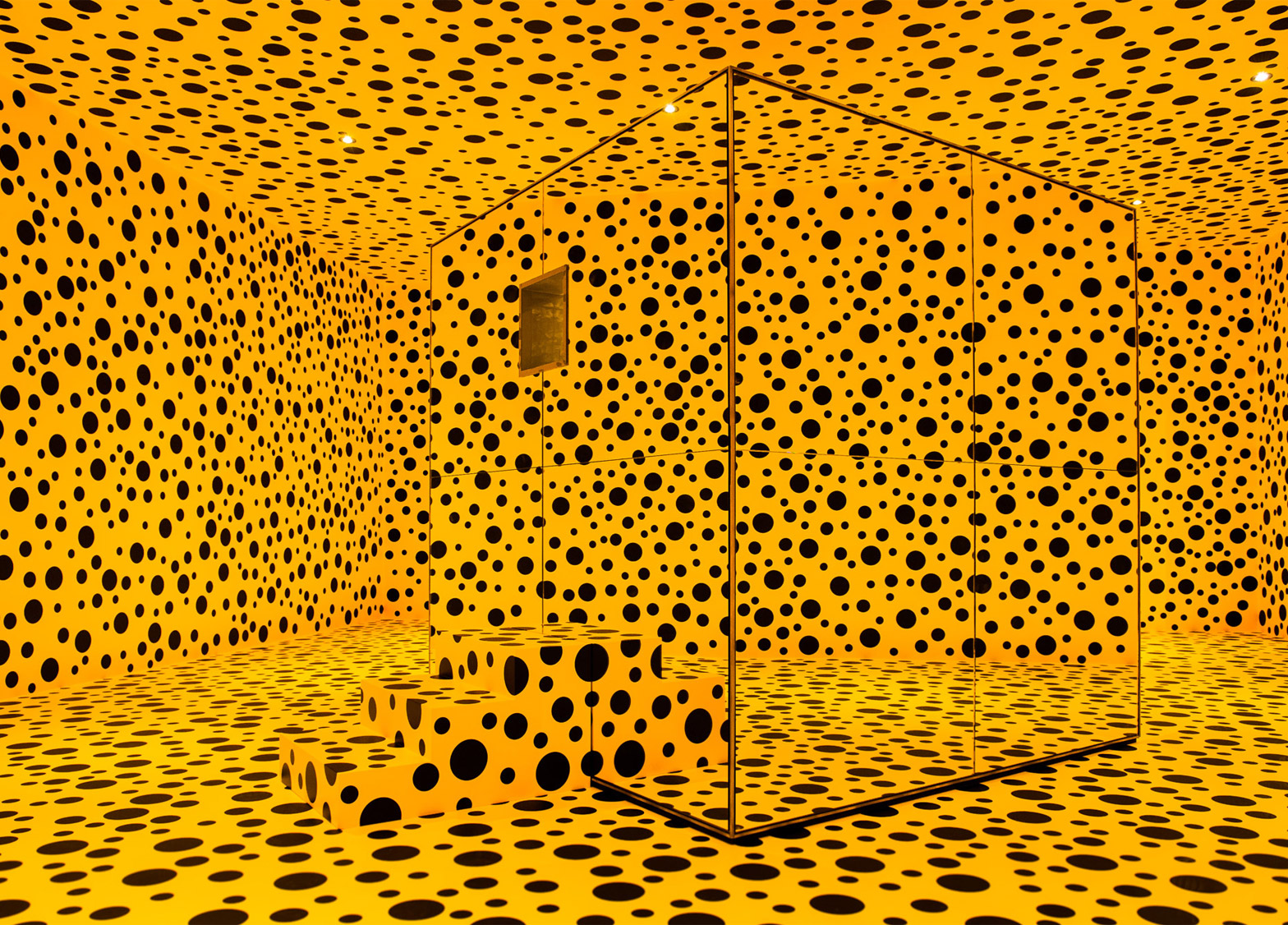 Have you seen the giant Yayoi Kusama installation outside of Harrods yet?  The must-see pop-up is free to enter and is there until the 13th of  February🎨, By Visit London