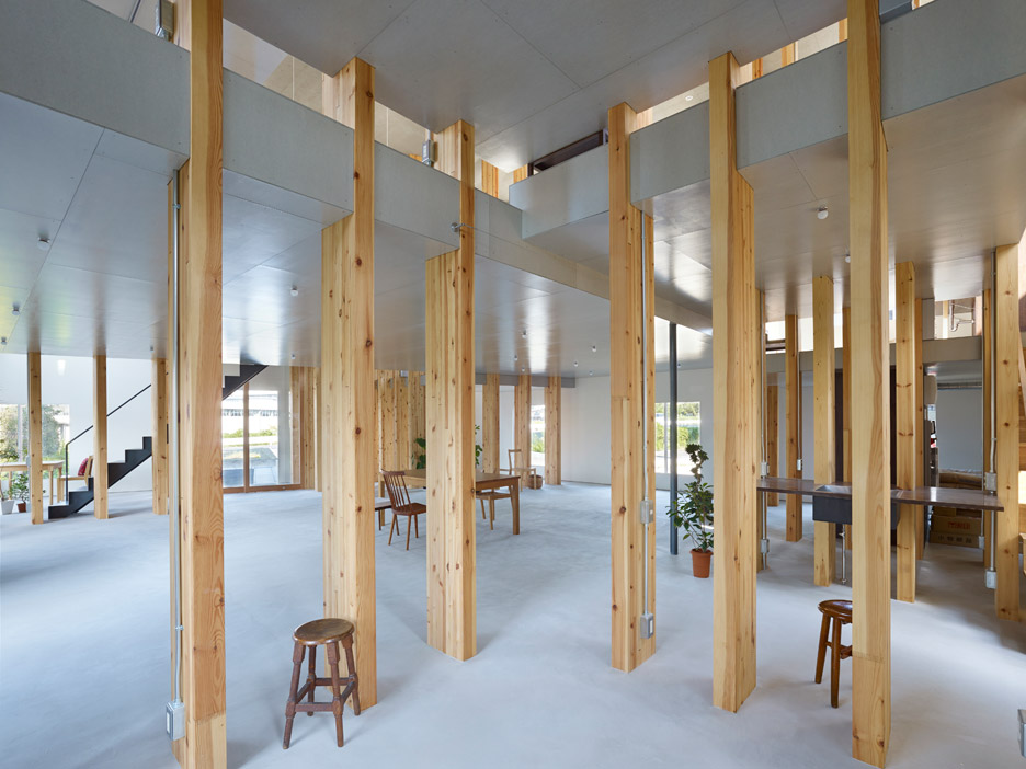Pillar Grove by Mamiya Shinichi Design Studio