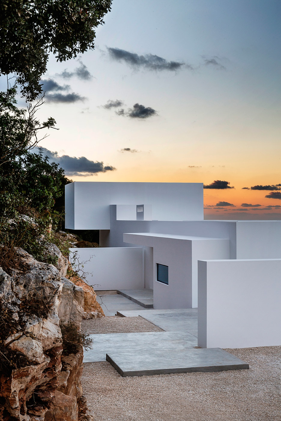 Silver House by Olivier Dwek, Greece