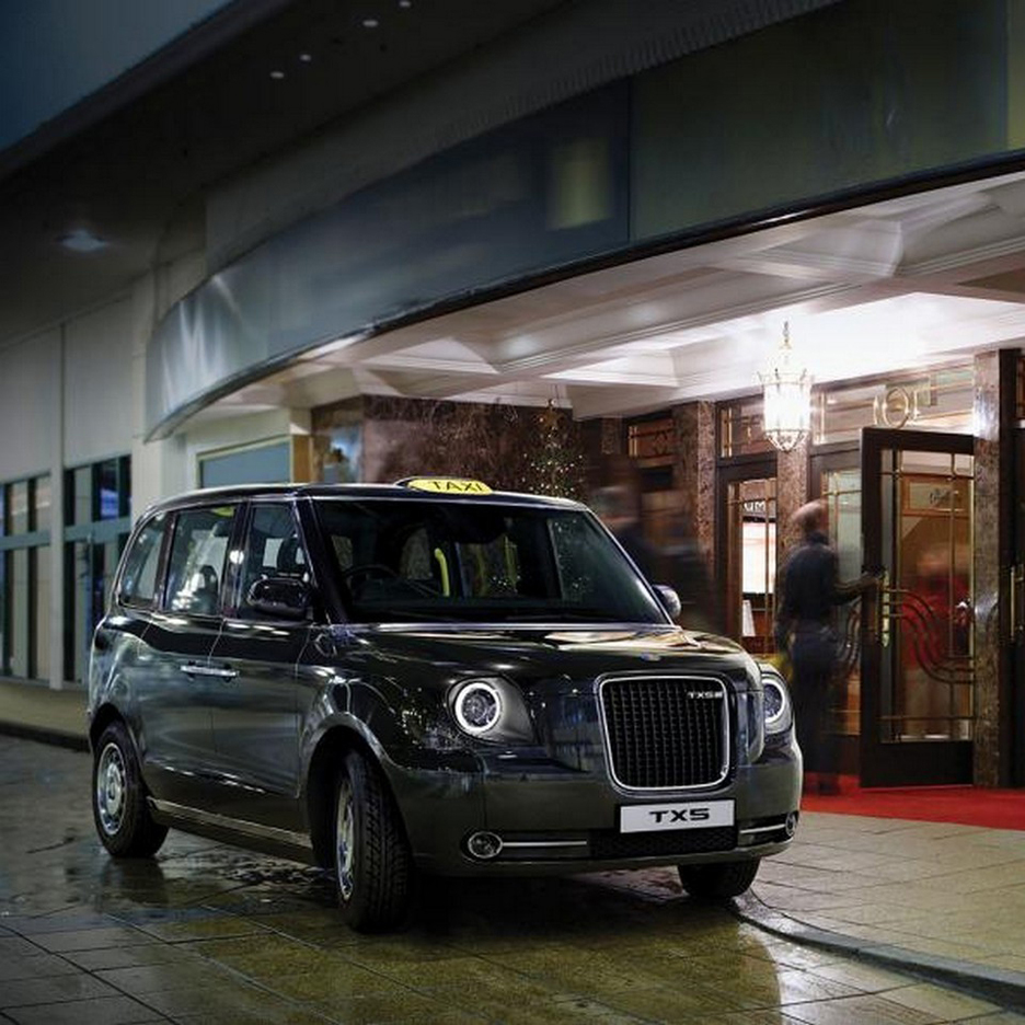 TX5 battery-powered black cab by The London Taxi Company