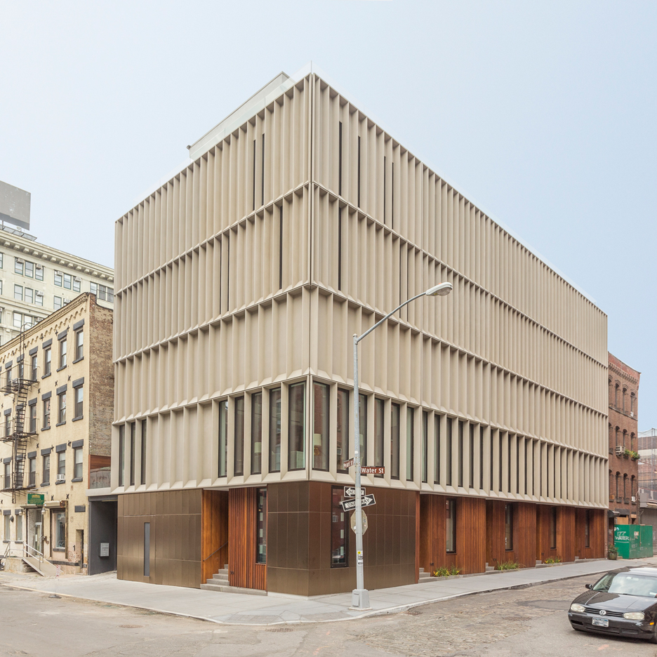 DUMBO townhouses by Alloy in Brooklyn