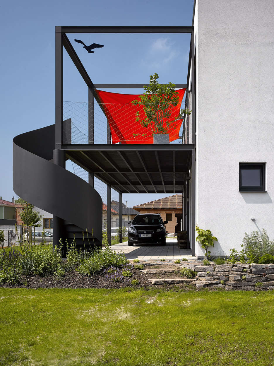 House for a racing car driver by Stempel and Tesar