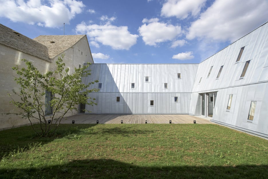 Hospital of Meursault conversion and extension by JUNG Architectures