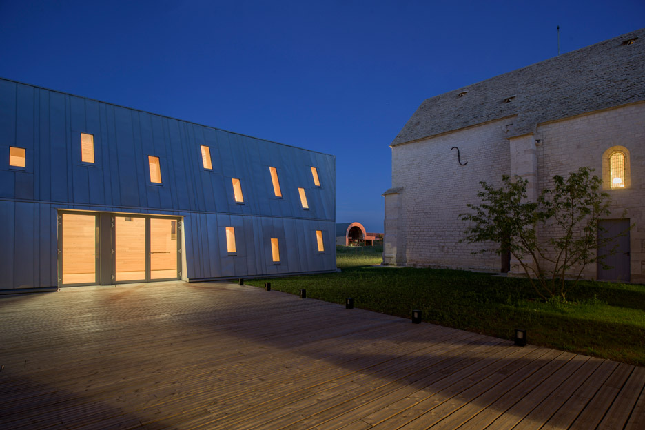 Hospital of Meursault conversion and extension by JUNG Architectures