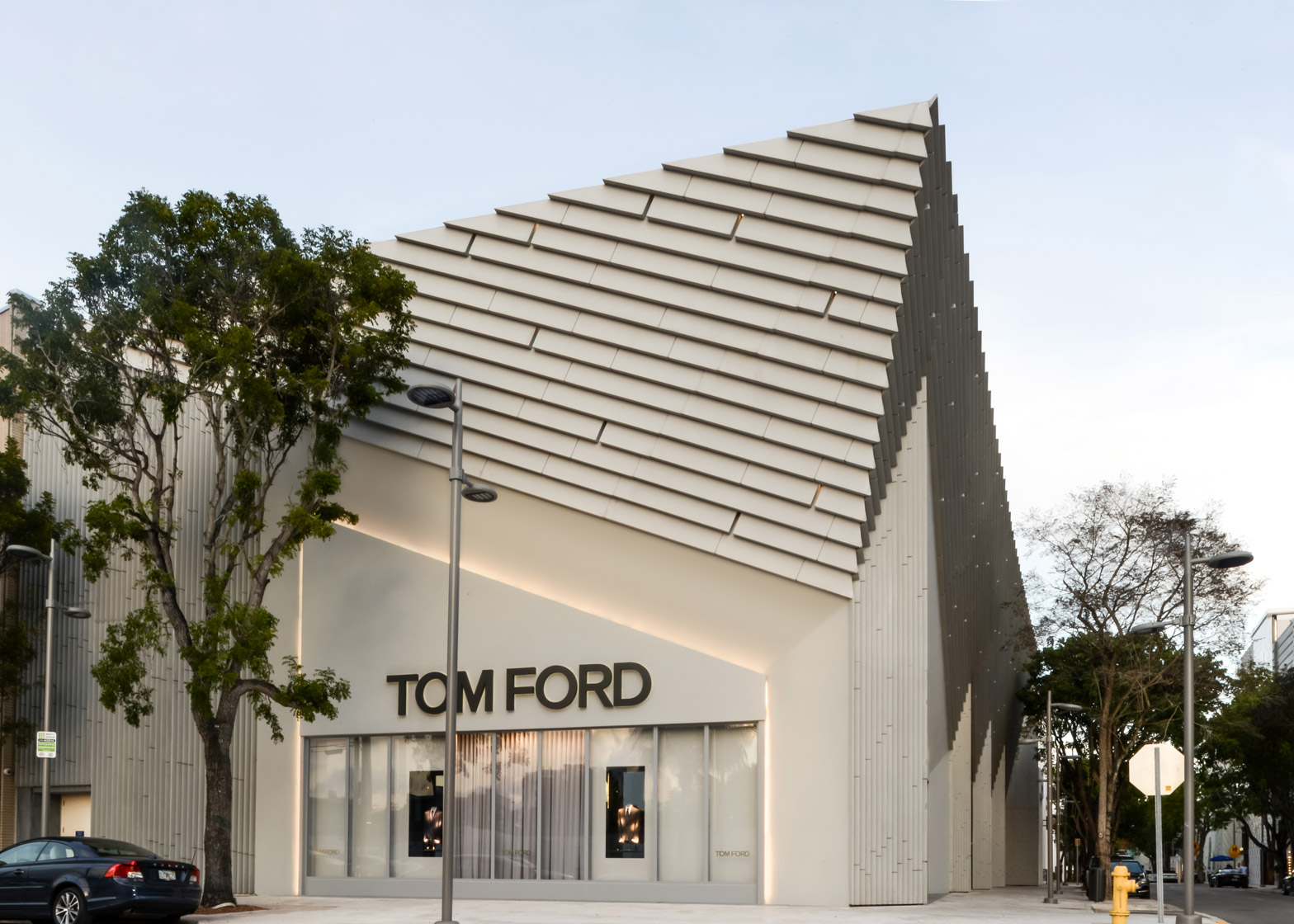 ArandaLasch adds pleated concrete facade to Tom Ford store