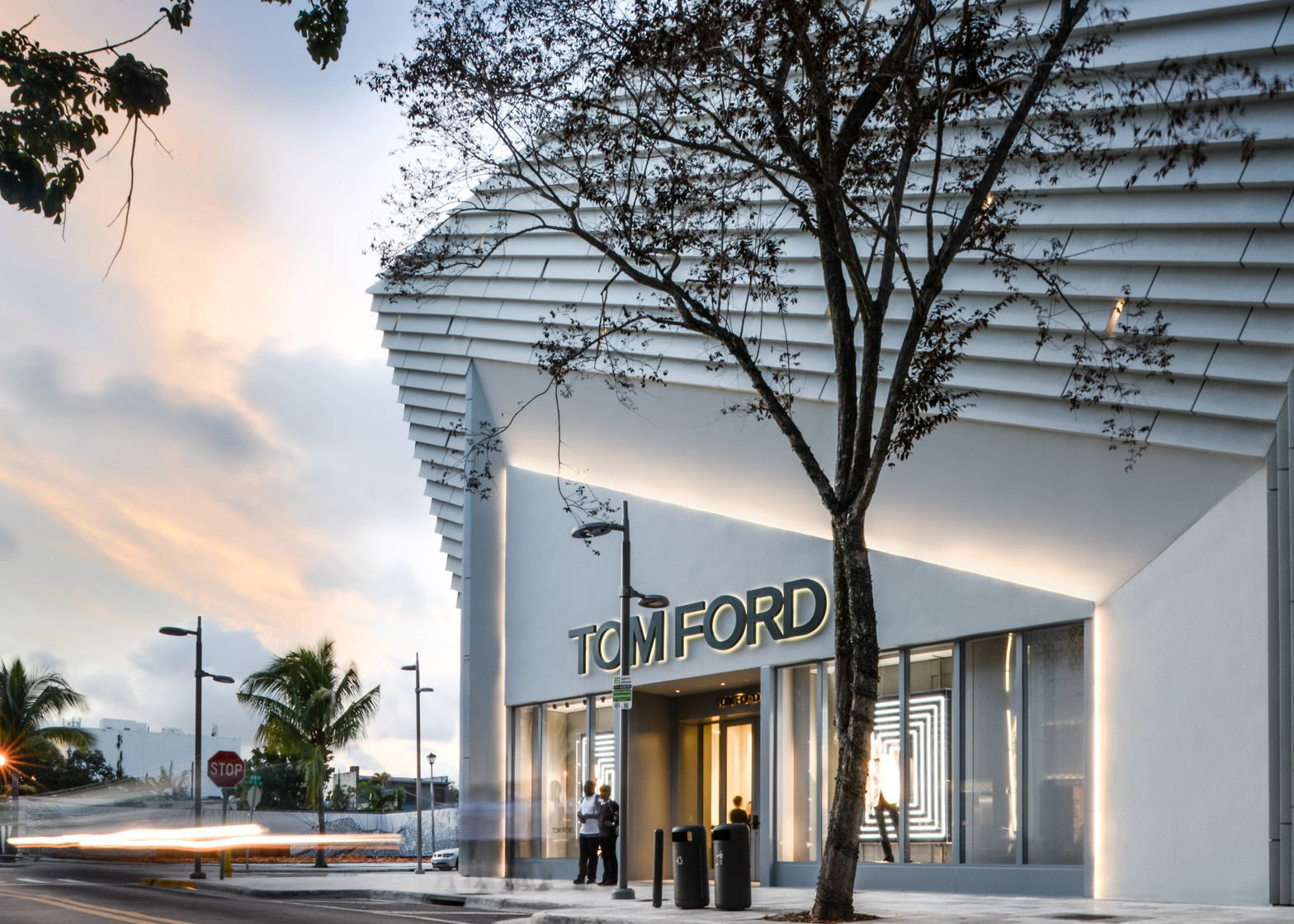 Arandalasch Adds Pleated Concrete Facade To Tom Ford Store,Necklace Premier Designs Jewelry Mark