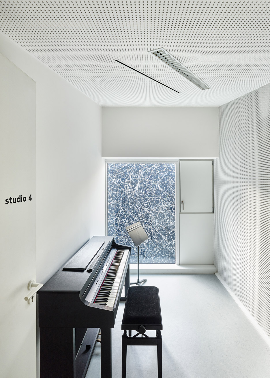 Music school in Belfort by Dominique Coulon & Associes