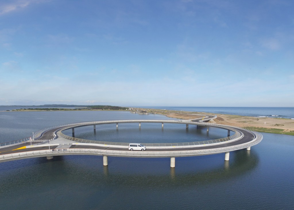 Circular Bridge By Rafael Viñoly Spans Uruguay Lagoon