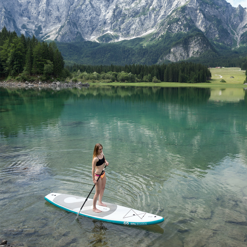 Self-inflating electric paddleboard by SipaBoards