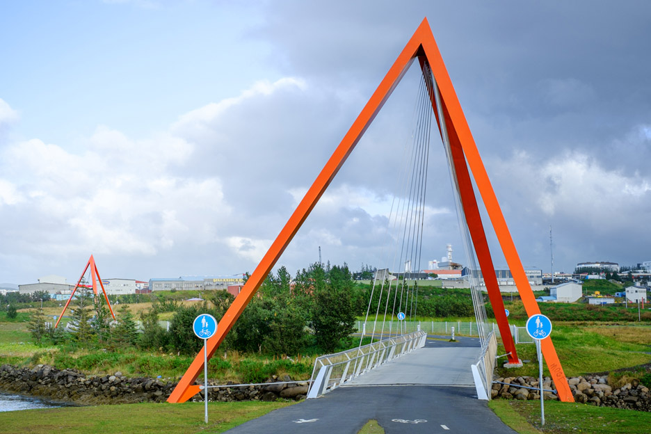 Bicycle and pedestrian bridges by Ragnhildur Kristjansdottir