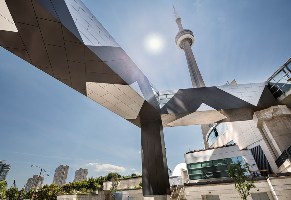FSC bridge in Toronto by Jennifer Marman, Daniel Borins and James Khamsi
