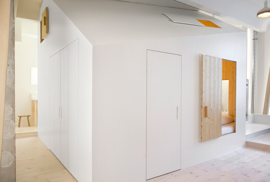 Sigurd Larsen adds plywood playhouse to Michelberger hotel room