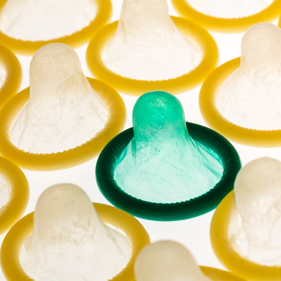 Ilmuwan Australia membuat kondom ultra-tipis dari serat rumput