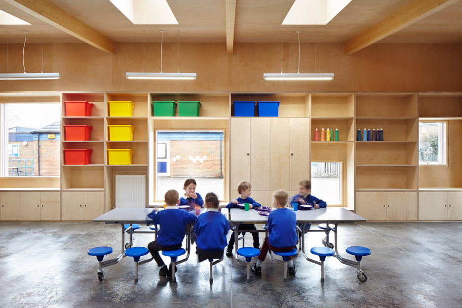 Little Hall at Prestwood Infant School by De Rosee Sa Architects