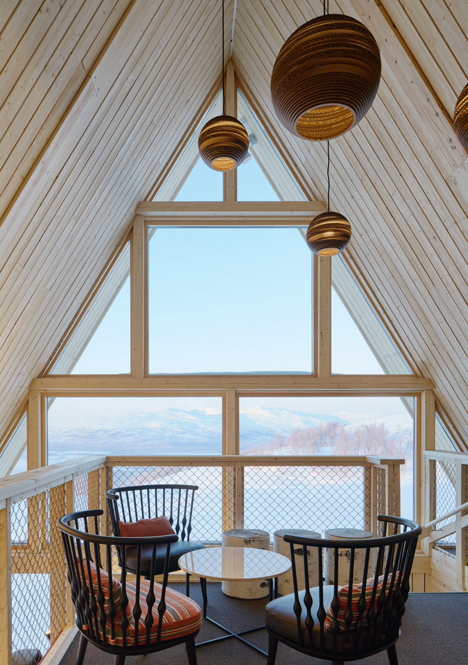 Mountain restaurant Björk in Hemavan by Murman Architects