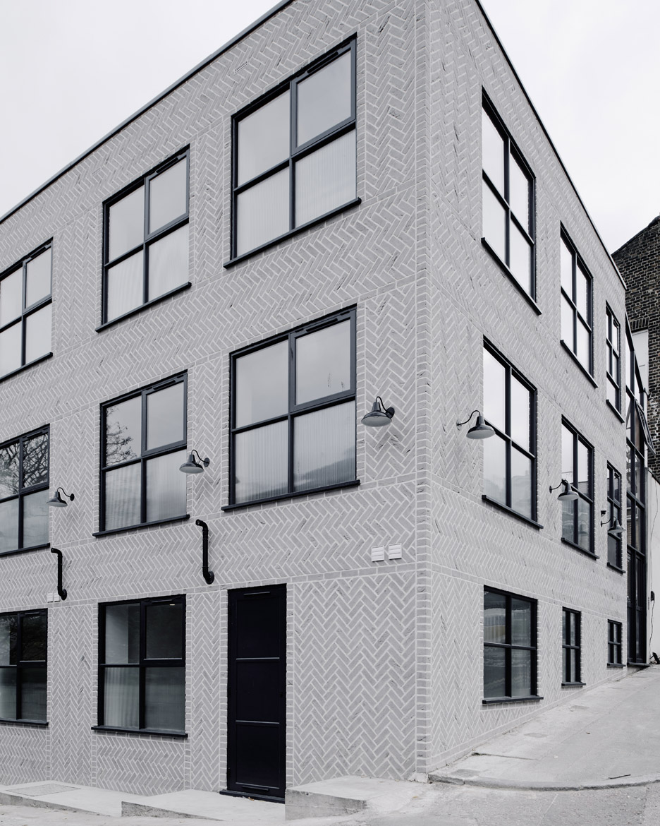 New Cross Lofts by Chan and Eayres