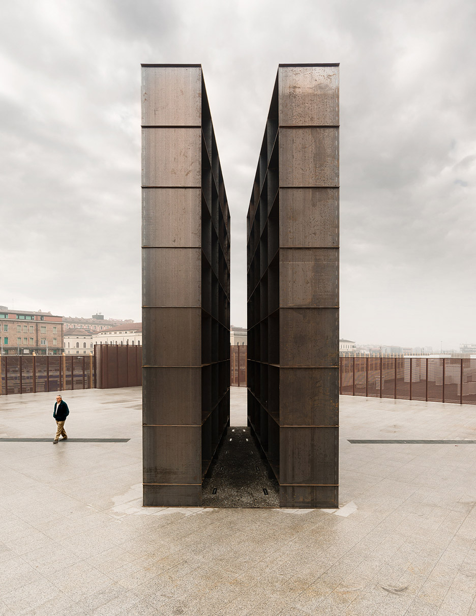 Shoah Memorial in Bologna by SET Architects