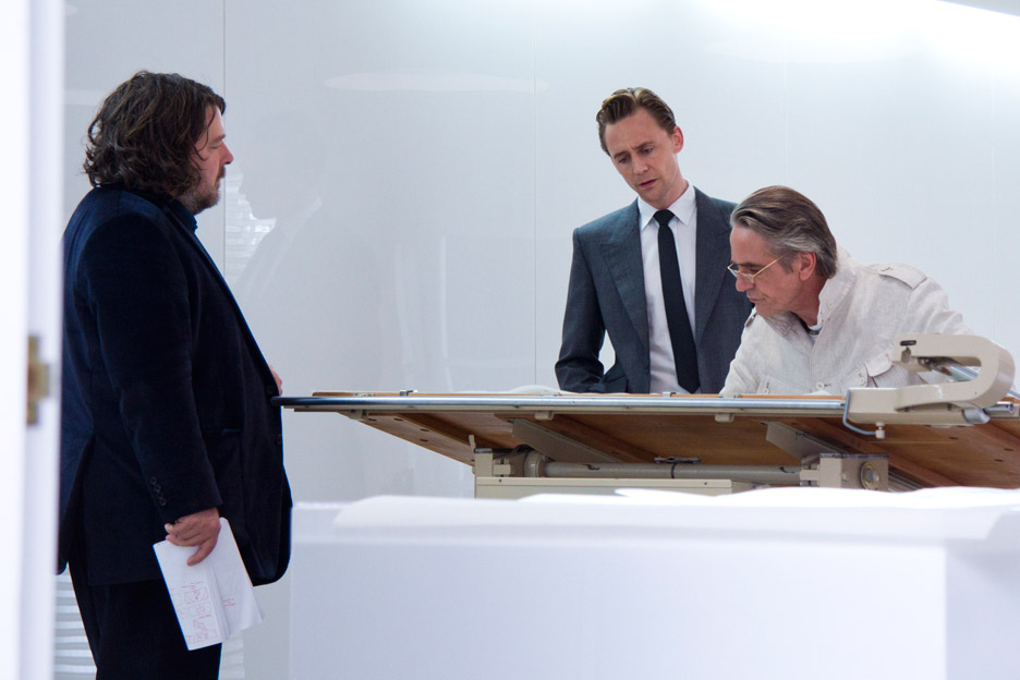 Interview on High-rise directed by Ben Wheatley with production design by Mark Tildesley